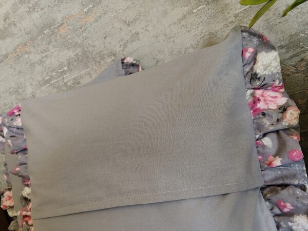 Komplet 2 szt poszewki 40x40 cm falbanka  róże szara 100% bawełna HandmadebyAmia