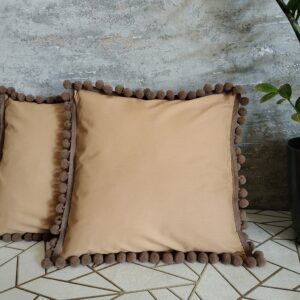 Komplet 2 szt poszewki 40x40 brązowe z pomponami 100% bawełna HandmadebyAmia