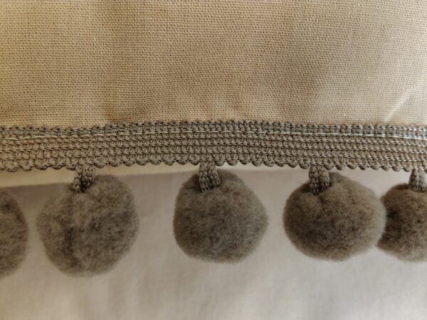 Komplet 2 szt poszewki 40x40 brązowe z pomponami 100% bawełna HandmadebyAmia