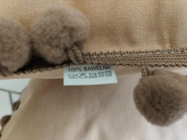 Komplet 2 szt poszewki 40x40 brązowe z pomponami 100% bawełna HandmadebyAmia