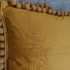 Komplet 2 szt poszewki 40x40 musztardowe z pomponami 100% bawełna HandmadebyAmia