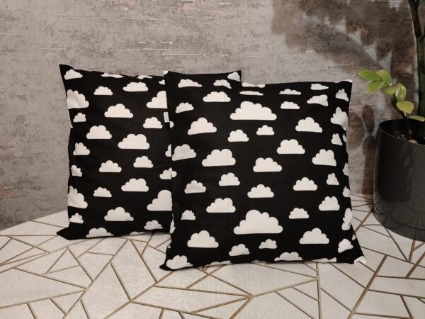 Komplet 2 szt poszewki 40x40 cm czarne chmurki skandynawski wzór 100% bawełna HandmadebyAmia