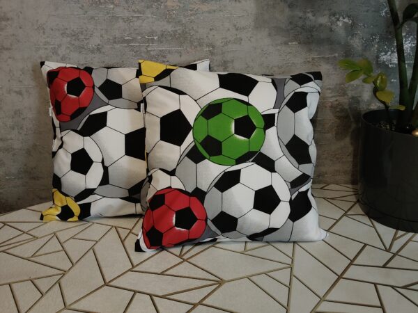 ⚽⛹️‍♀️Komplet 2 szt poszewki 40x40 cm piłka nożna kolorowe piłki 100% bawełna HandmadebyAmia