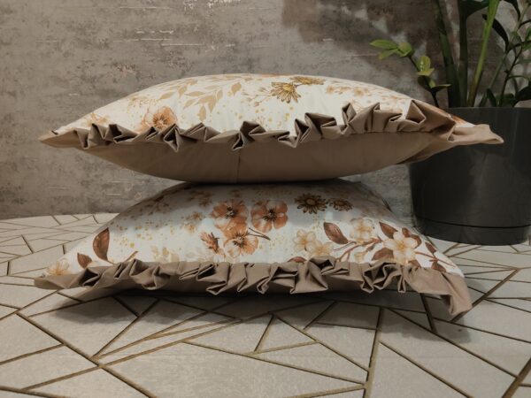 ❤️🤎🍂🏵️Komplet 2 szt poszewki 40x40 cm kwiaty złote brąz falbanka styl boho 100% bawełna HandmadebyAmia