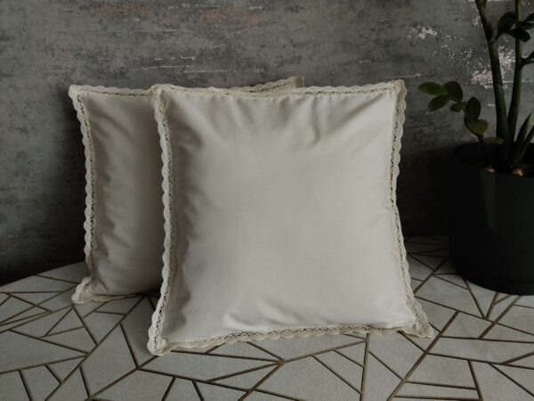 Komplet 2 szt poszewki 40x40 cm beżowe z koronką eleganckie boho 100% bawełna HandmadebyAmia