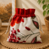 ChatGPT Image 4 lip 2026, 16_33_32 Woreczek bawełniany dwustronny 24x23 cm, czerwony z różą, wielofunkcyjny – Handmade by Amia
