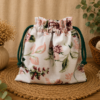 Woreczek bawełniany dwustronny 24x23 cm, zielony w kwiaty, wielofunkcyjny – Handmade by Amia