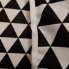 oplus_262176 Poszewki 2 szt 40x40 cm czarno białe trójkąty z białą lamówką bawełna HandmadebyAmia