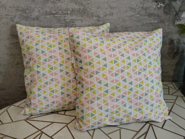 2 szt poszewki 40x40 pastelowe trójkąty geometryczne bawełna HandmadebyAmia