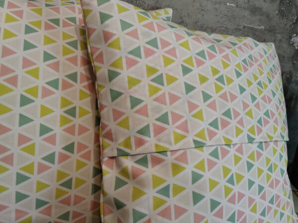 2 szt poszewki 40x40 pastelowe trójkąty geometryczne bawełna HandmadebyAmia