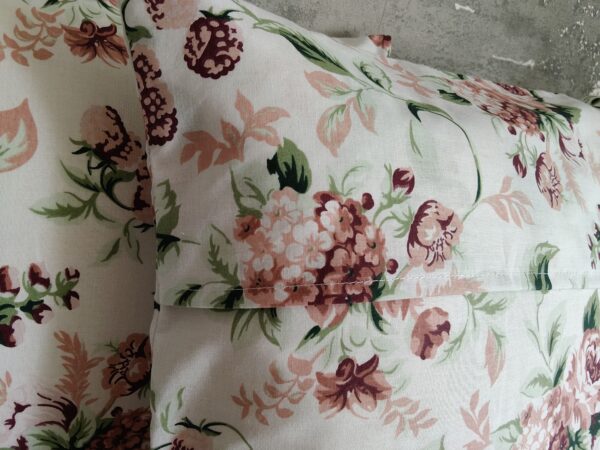 oplus_262144 2 szt poszewki 40x40 kwiaty vintage róże bawełna HandmadebyAmia