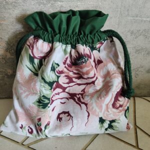 oplus_0 Woreczek bawełniany dwustronny 24x23 cm, zielony w kwiaty, wielofunkcyjny – Handmade by Amia
