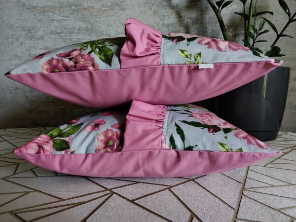 2 szt poszewki 40x40 kwiatowe wrzosowo lawendowe z falbanką bawełna HandmadebyAmia
