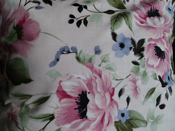 oplus_0 2 szt poszewki 40x40 różowe kwiaty pastelowe bawełna HandmadebyAmia
